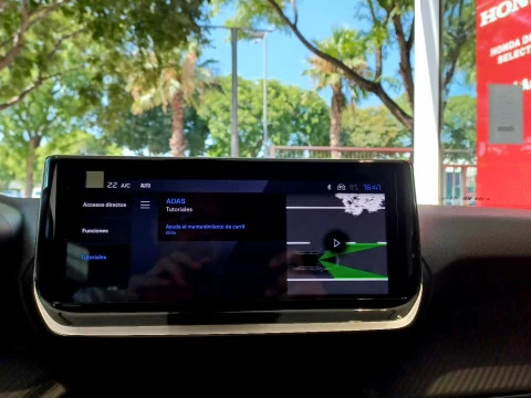 Peugeot 2008 Allure Gasolina 100 S&S 6 Vel. MAN