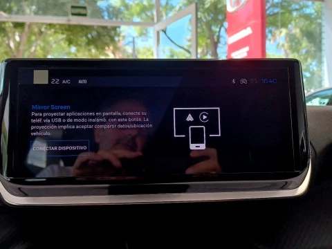 Peugeot 2008 Allure Gasolina 100 S&S 6 Vel. MAN