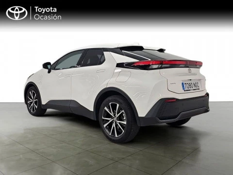Toyota C-HR Advance Hybrid 140