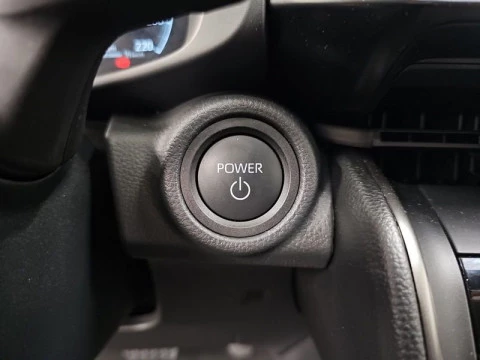 Toyota C-HR Advance Hybrid 140