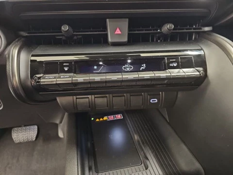 Toyota C-HR Advance Hybrid 140