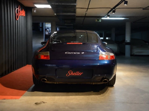 Porsche 911 CARRERA 4 COUPE