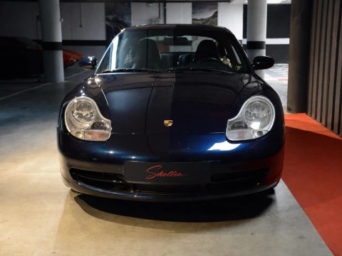 Porsche 911 CARRERA 4 COUPE