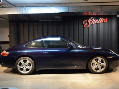 Porsche 911 CARRERA 4 COUPE