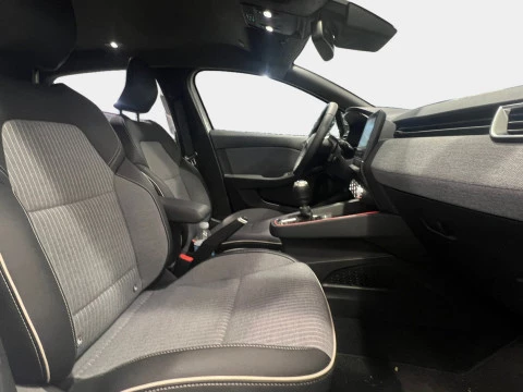 Renault Clio   TCe Techno 67kW