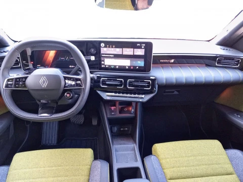 Renault R5 E-Tech RENAULT  Iconic cinq autonomia confort 110 kW