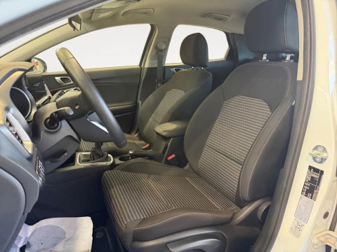 Kia XCeed 1.0 MHEV Drive 85kW (115CV)