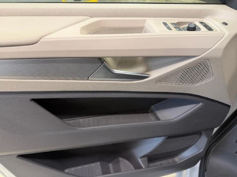 Volkswagen Multivan 2.0 TDI DSG 150 5P 7 Plazas