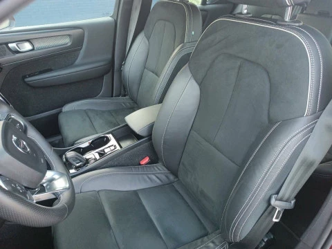 Volvo XC40 1.5 T5 Twin R-Design Auto