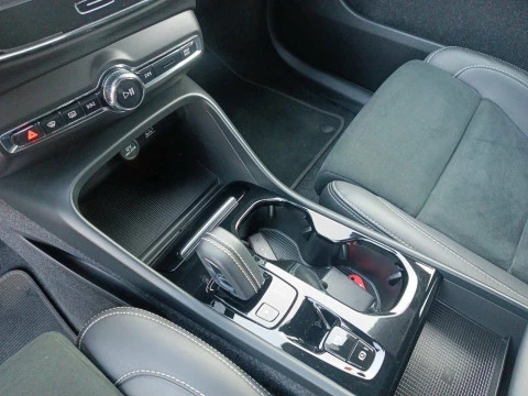 Volvo XC40 1.5 T5 Twin R-Design Auto
