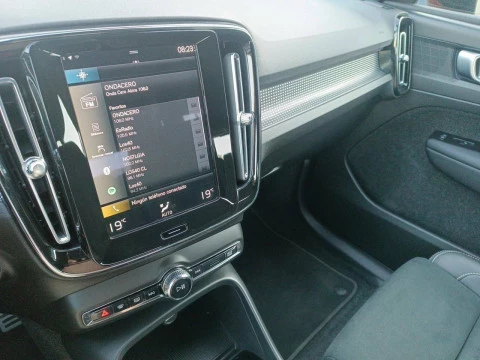 Volvo XC40 1.5 T5 Twin R-Design Auto