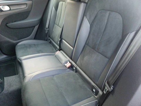 Volvo XC40 1.5 T4 Twin Recharge R-Design Auto