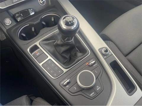 Audi A4 2.0 TDI clean d 150CV S line edition