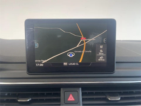 Audi A4 2.0 TDI clean d 150CV S line edition