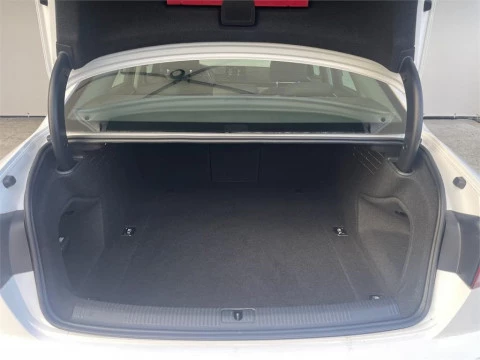 Audi A4 2.0 TDI clean d 150CV S line edition