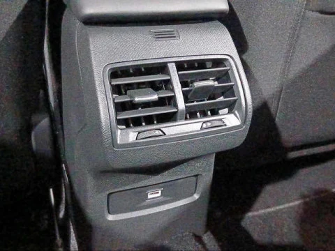 Citroën C4 Hybrid 145 Business Edition e-DCS6 107 kW (145 CV)