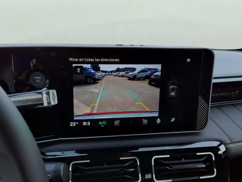 Renault 4 E-Tech Renault  Iconiq autonomia confort 110kW