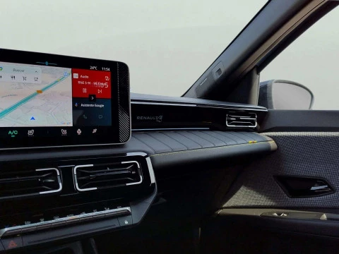 Renault 4 E-Tech Renault  Iconiq autonomia confort 110kW