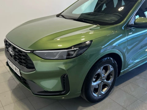 Ford Kuga ST-Line 2.5 Duratec FHEV 132kW Auto