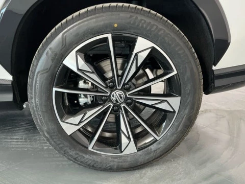 MG HS 1.5 Hybrid+ Luxury