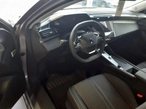 Peugeot 308 fam. 1.5 BLUEHDI 130 EAT8 ALLURE PACK SW 5P