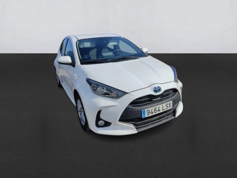 Toyota Yaris 1.5 120H Business Plus