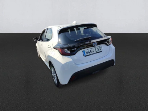 Toyota Yaris 1.5 120H Business Plus