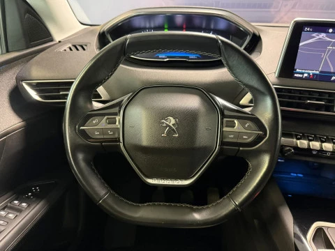 Peugeot 3008 1.5L BlueHDi 96kW (130CV) S&S Allure