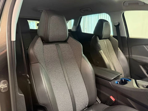 Peugeot 3008 1.5L BlueHDi 96kW (130CV) S&S Allure