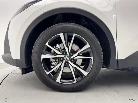 Toyota C-HR Advance Plug-in Hybrid 220