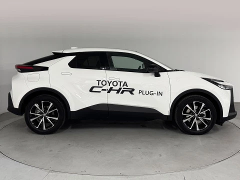 Toyota C-HR Advance Plug-in Hybrid 220
