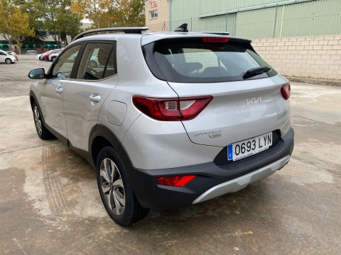 Kia Stonic 1.0 T-GDi 74kW MHEV iMT Drive Plus