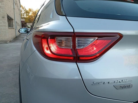 Kia Stonic 1.0 T-GDi 74kW MHEV iMT Drive Plus