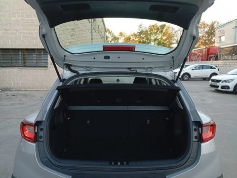 Kia Stonic 1.0 T-GDi 74kW MHEV iMT Drive Plus