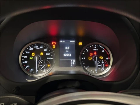 Mercedes-Benz Vito 116CDI AT 120kW Tourer Pro Larga