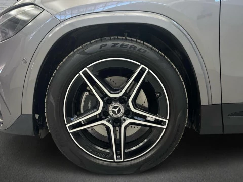 Mercedes-Benz GLA 200 d