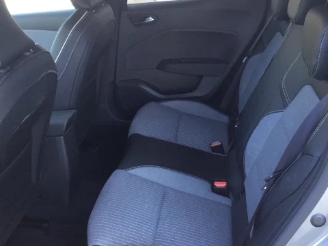 Renault Clio  E-TECH Full Hybrid Techno 105k