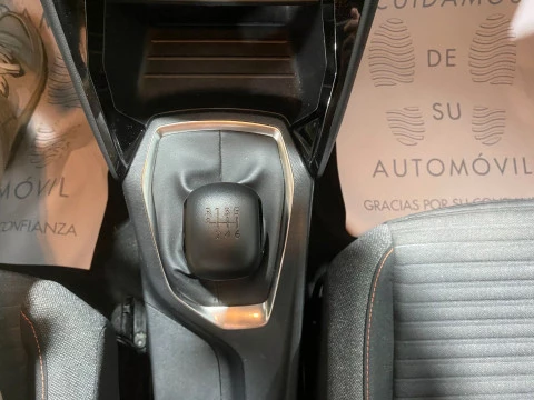 Peugeot 2008 Active Pack Puretech 100 S&S 6 Vel. MAN