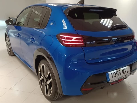 Peugeot e-208 GT Eléctrico 156 (115 Kw)
