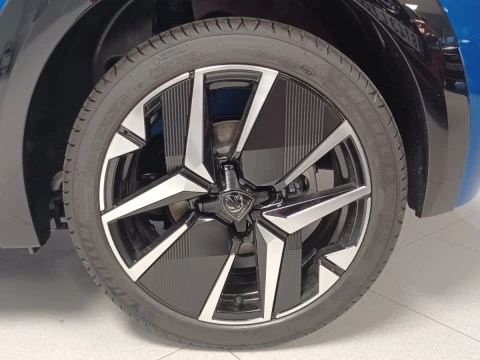 Peugeot e-208 GT Eléctrico 156 (115 Kw)
