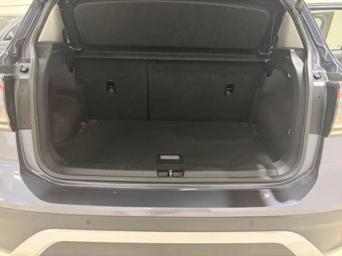 Volkswagen T-Cross Life 1.0 TSI 70 kW (95 CV) Volkswagen T-Cross Life 1.0 TSI 70 kW (95 CV)