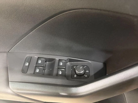 Volkswagen T-Cross Life 1.0 TSI 70 kW (95 CV) Volkswagen T-Cross Life 1.0 TSI 70 kW (95 CV)