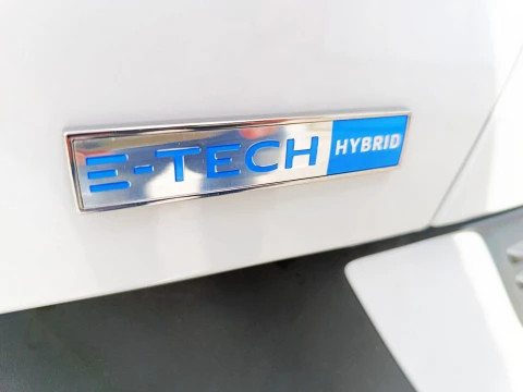Renault Arkana R.S. LINE FAST TRACK E-TECH HIBRIDO 105 KW