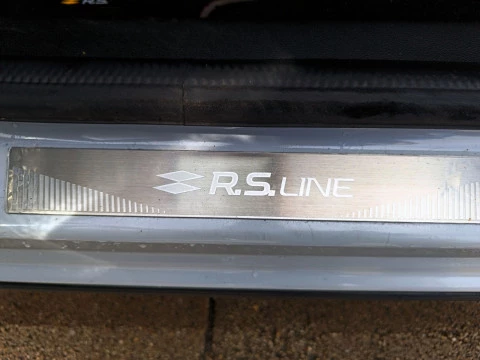 Renault Arkana R.S. LINE FAST TRACK E-TECH HIBRIDO 105 KW