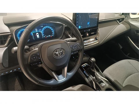 Toyota Corolla Sedán 140H Eco
