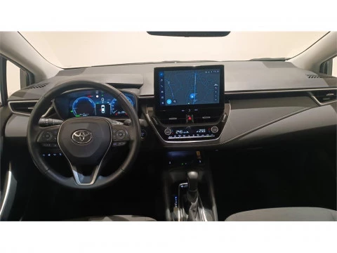 Toyota Corolla Sedán 140H Eco