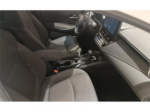 Toyota Corolla Sedán 140H Eco