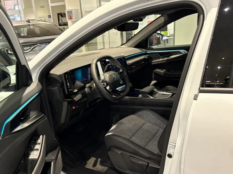 Renault Rafale Techno full hybrid E-Tech 200CV (147kW)