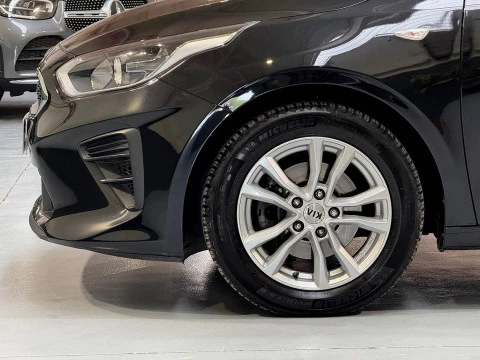 Kia Ceed 1.0 T-GDi 88kW (120CV) Concept