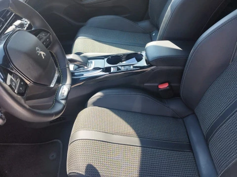 Peugeot e-208 Eléctrico GT